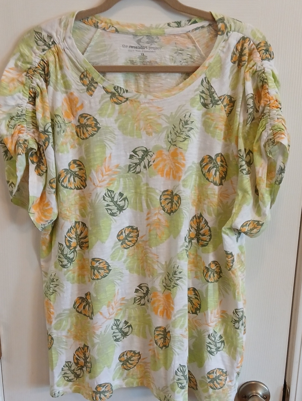 The Sweatshirt Project Tropical Leaf Print Women's Top - Green & Orange Size 1X